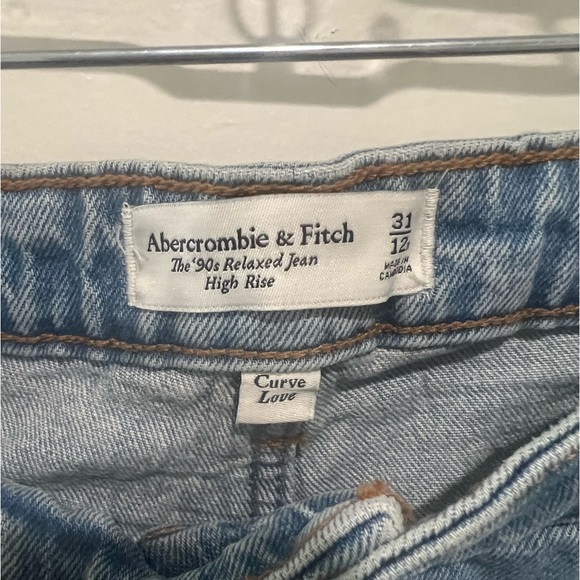 NWT Abercrombie & Fitch '90s Relaxed High Rise Jeans Size 31/12 Curve Love - Picture 8 of 12